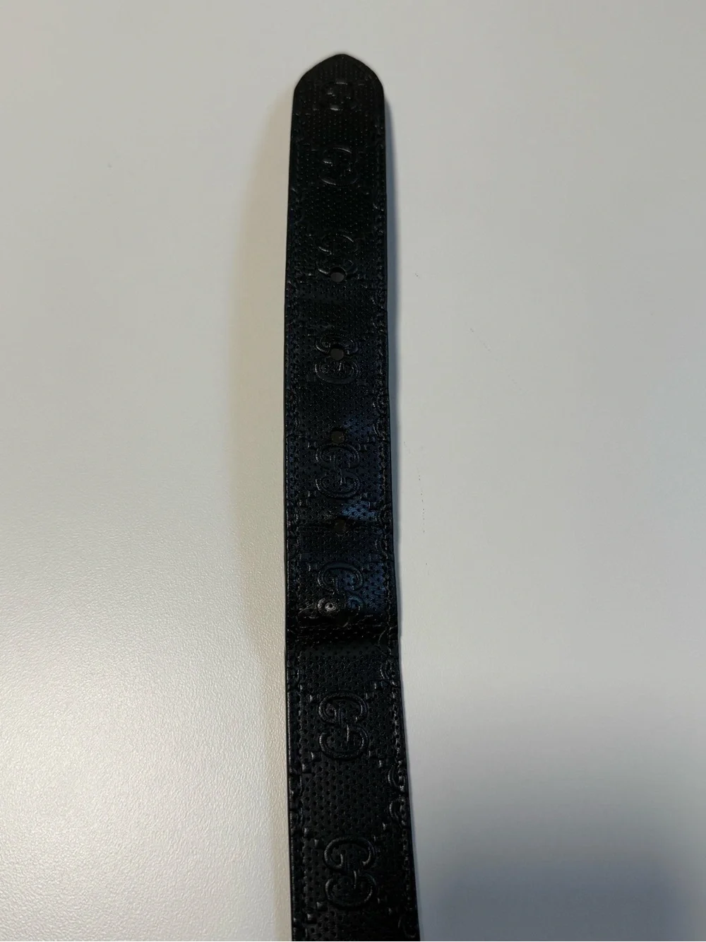 Gucci Black Leather Men’s Belt with Silver-Tone Buckle